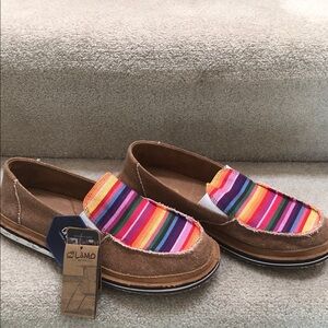 LaMo southwest style canvas slip-ons